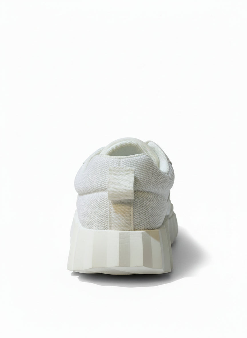 White FlexWave Unisex Lightweight Streetwear Sneakers